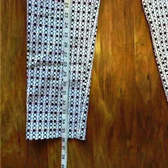 Tyler Boe Women’s Size Small Multicolored Capri Pants Stretchy Classic - Picture 7 of 10